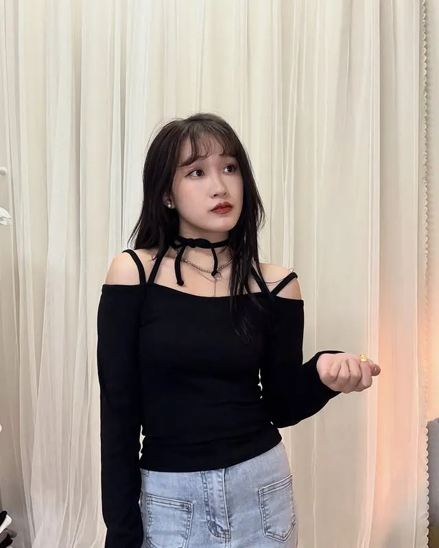 正韓芭蕾風格掛脖踢恤