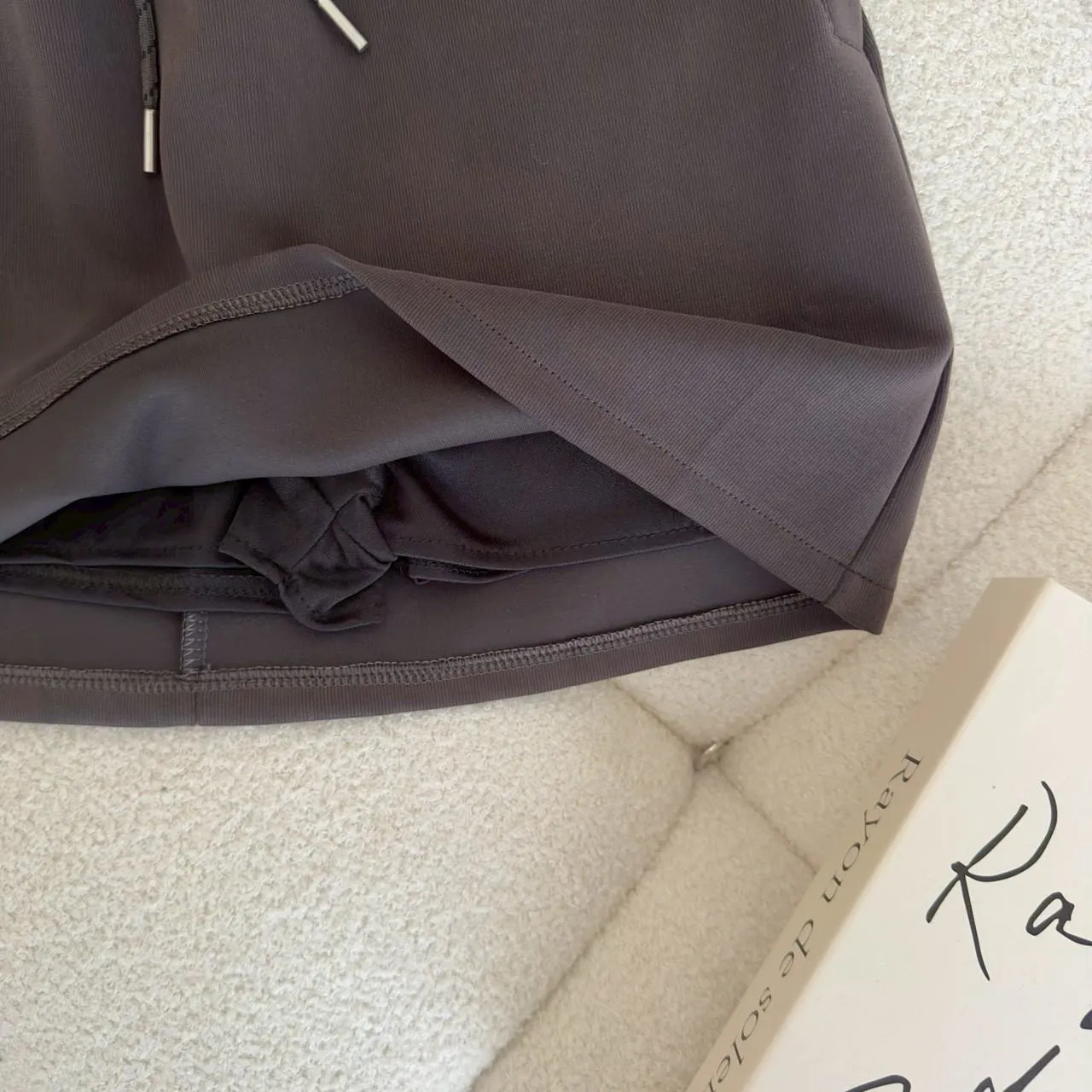 砂洗銅銨抽繩短裙 (內有安全褲)