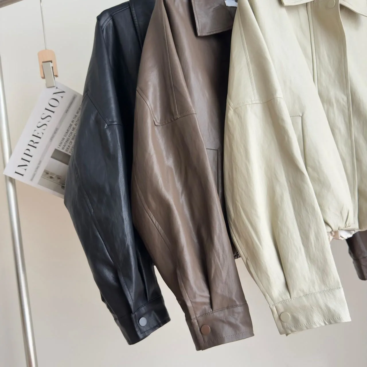 翻領拉鍊皮外套