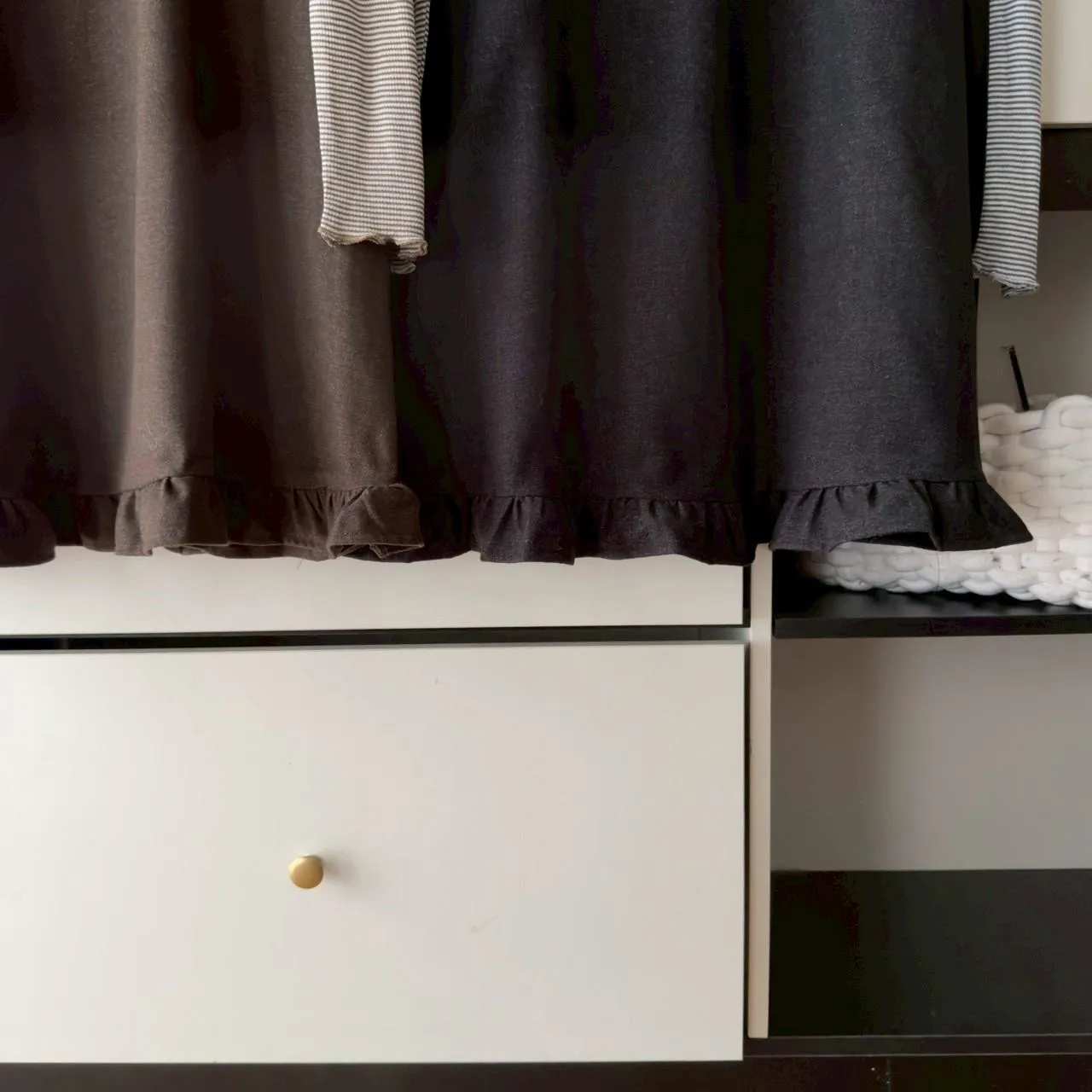 細格內搭➕毛呢下荷葉背心短洋