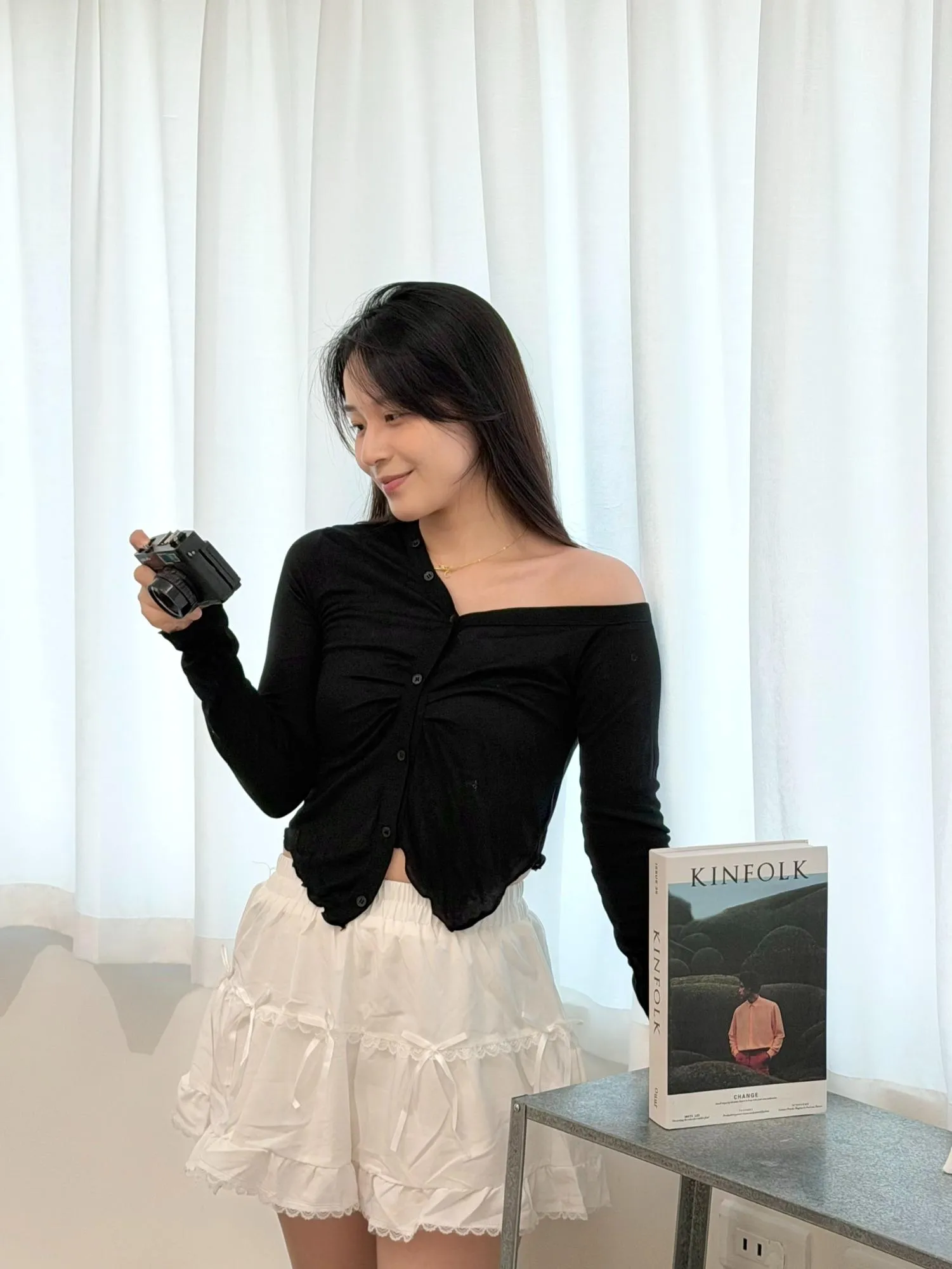 正韓羊毛材質不對稱披肩開衫