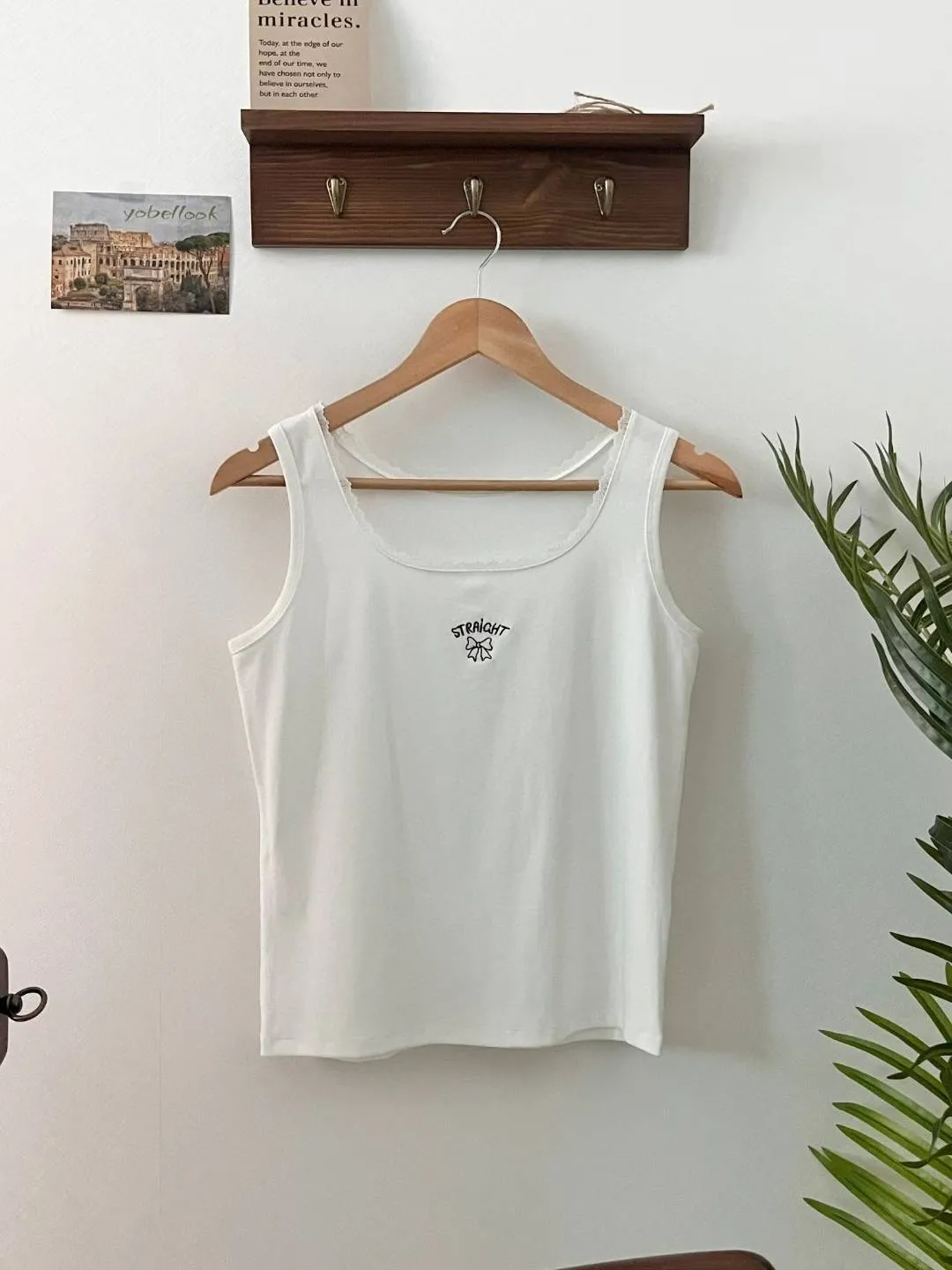 正韓莫代爾刺繡蝴蝶結背心