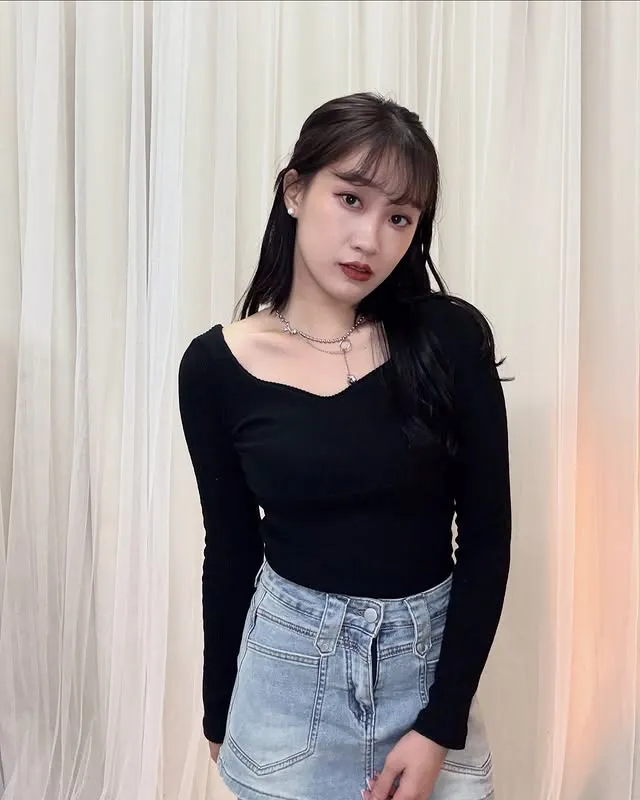 正韓心型領羅紋針織上衣