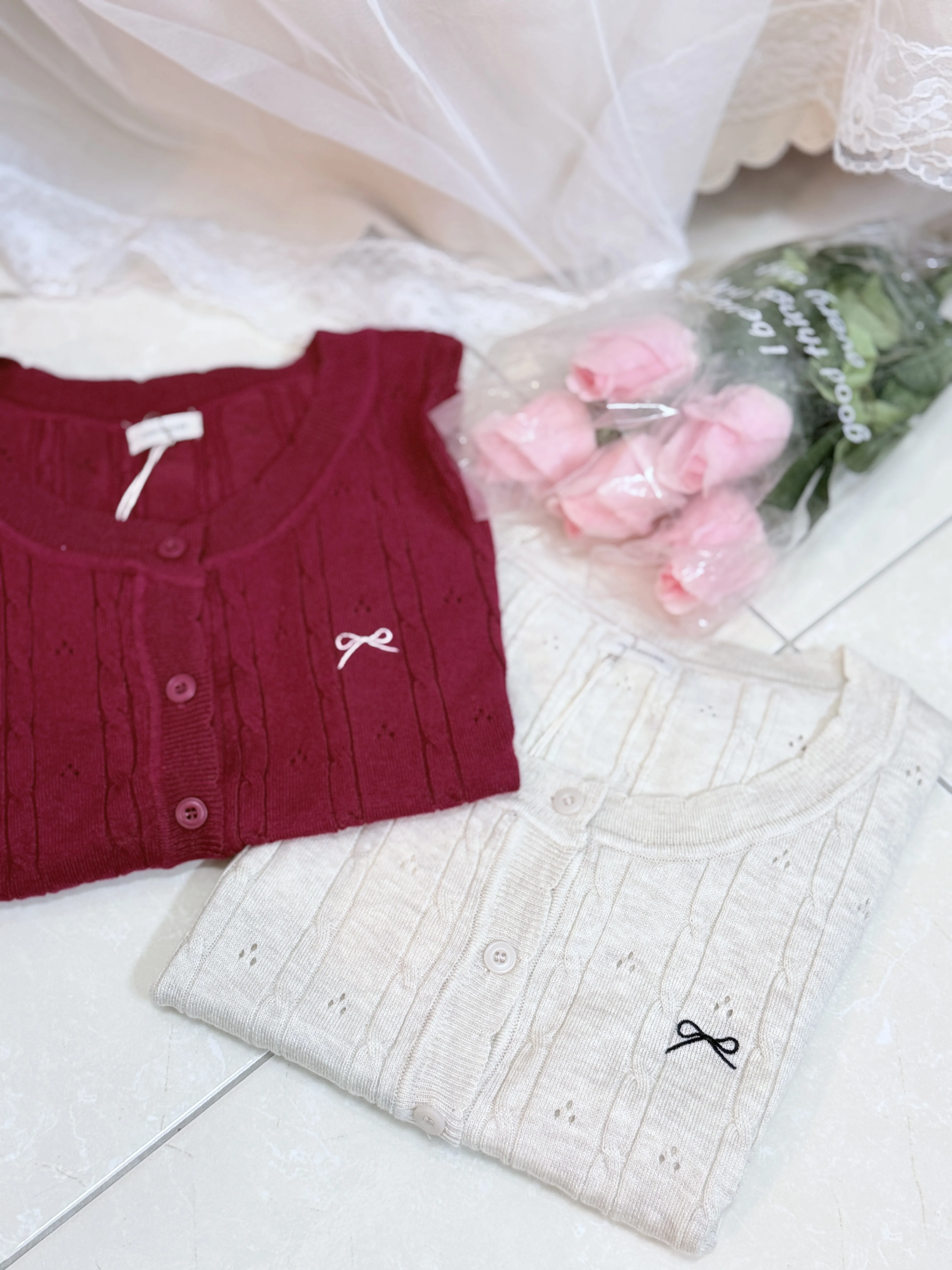 溫柔氣質-韓系鏤空針織蝴蝶結刺繡上衣