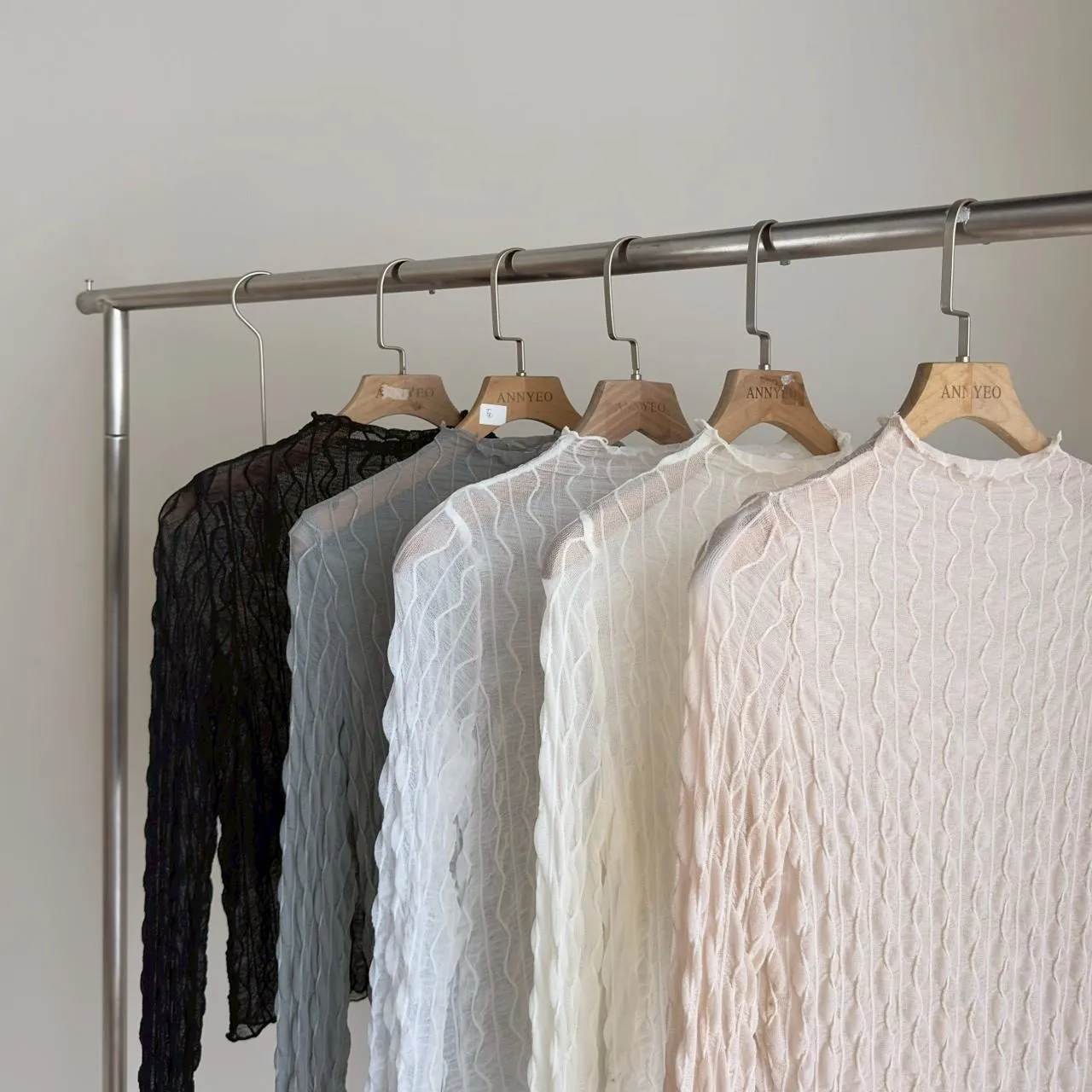 小立領木耳邊蕾絲波浪打底上衣