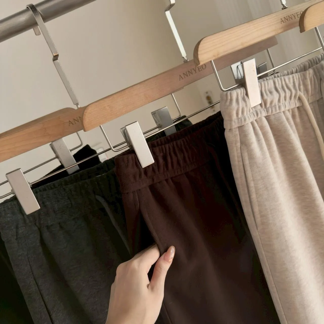 羊絨拼接微喇長褲