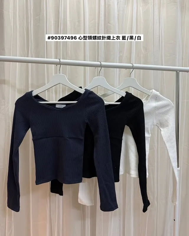 正韓心型領羅紋針織上衣