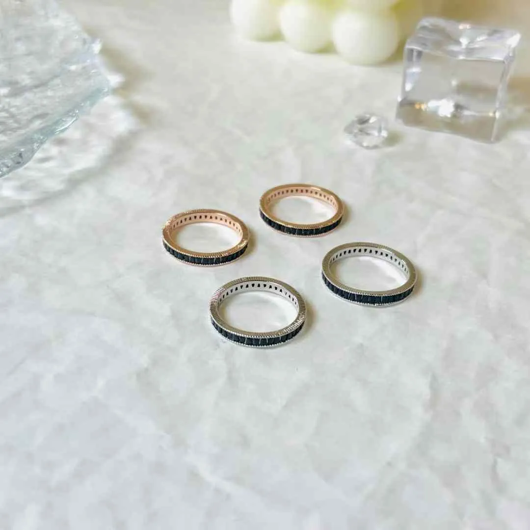 切割紋黑寶石戒指