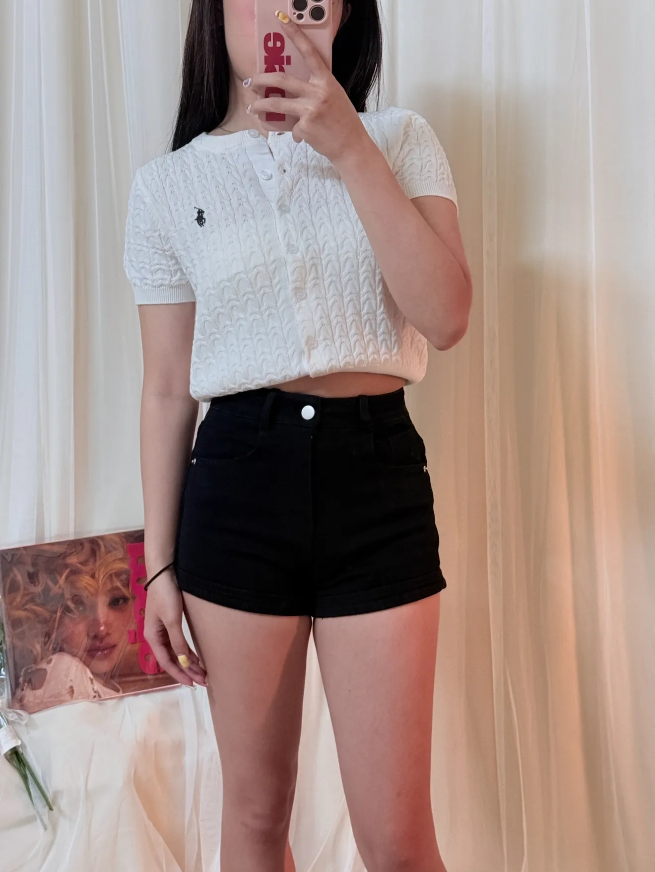 包臀辣妹-貼腿後拉鍊造型包臀短褲