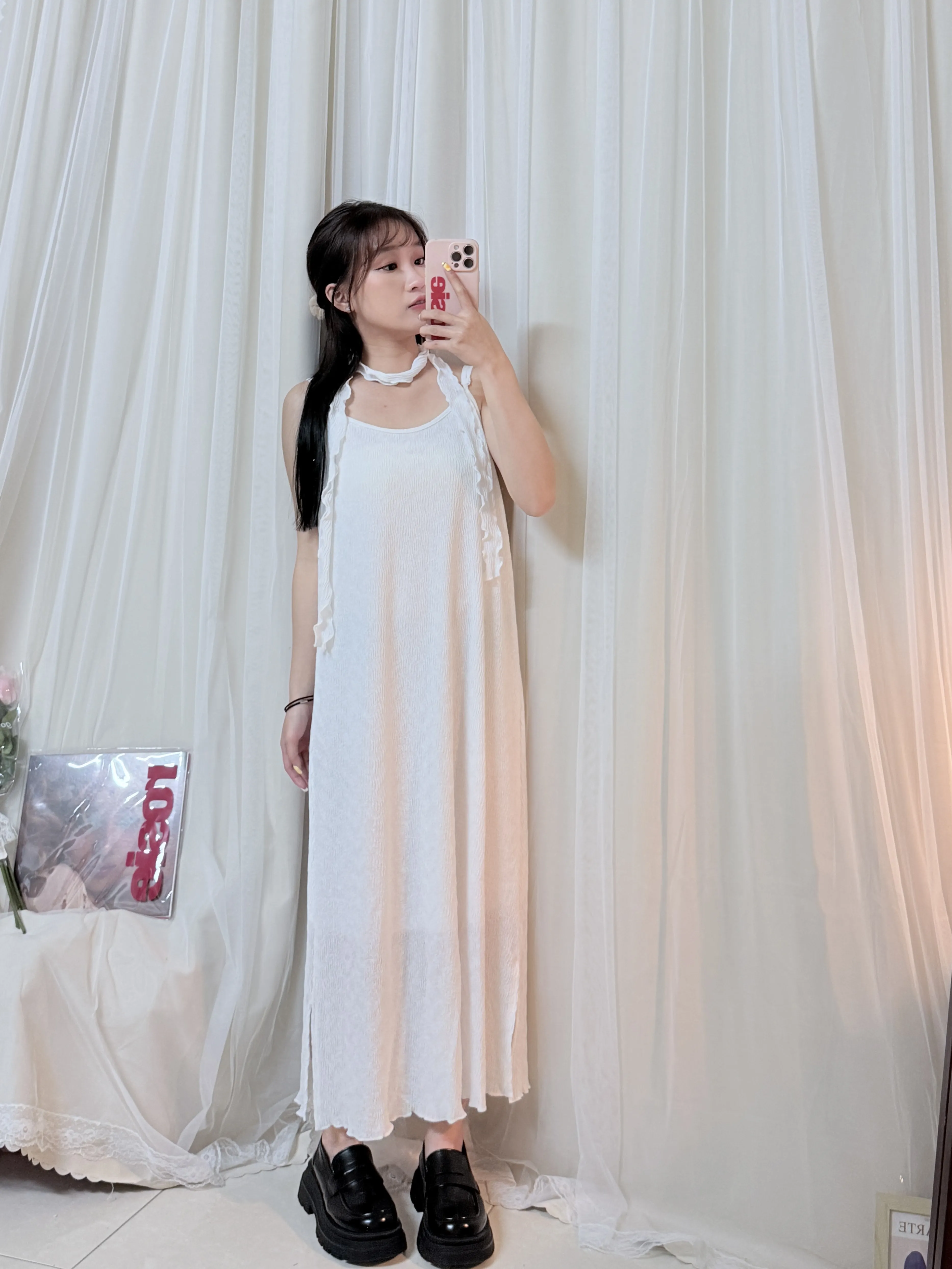 仙女必備-細肩捲捲絲帶水波紋洋裝