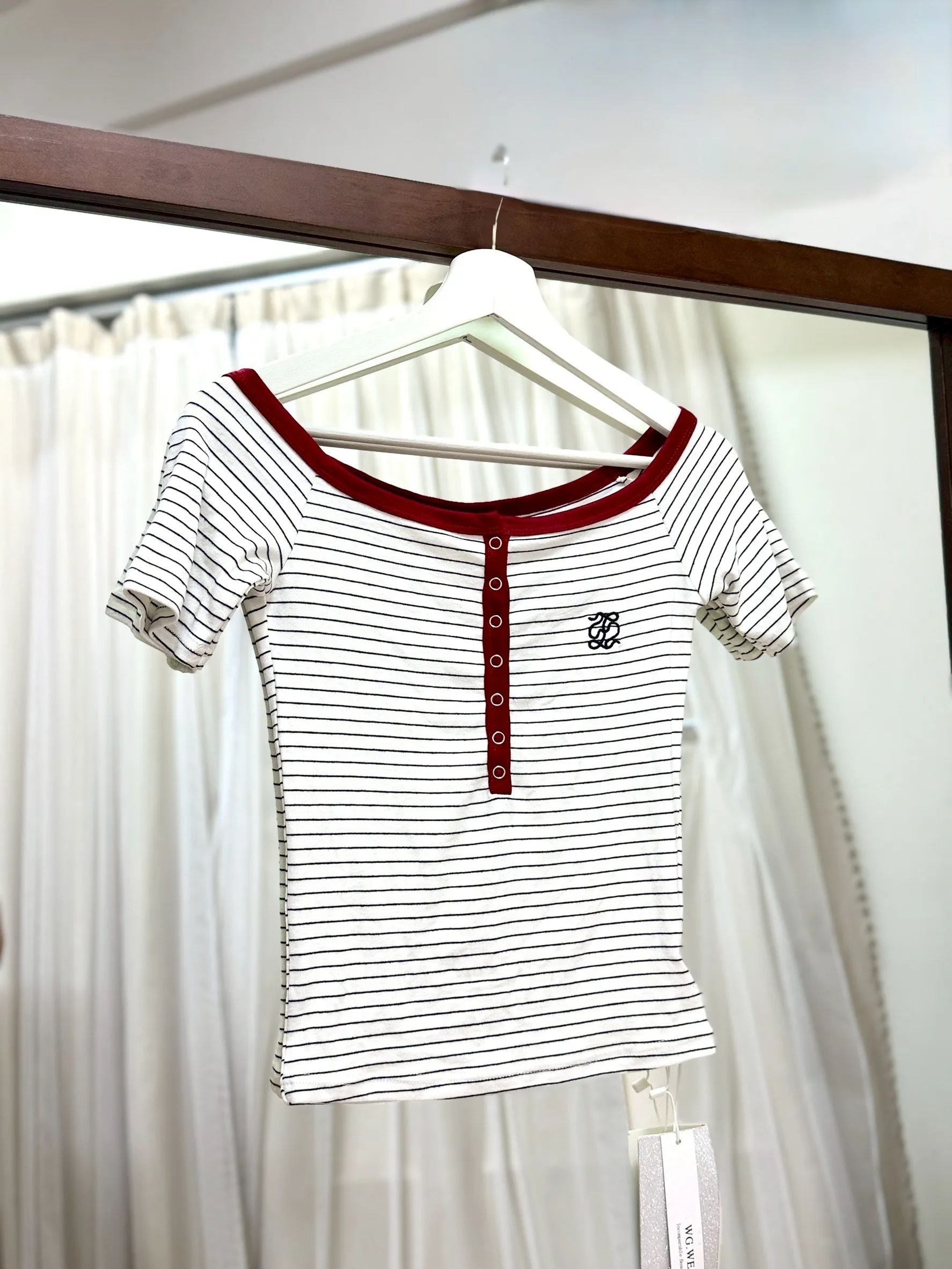 美式復古-復古撞色條紋一字領短T