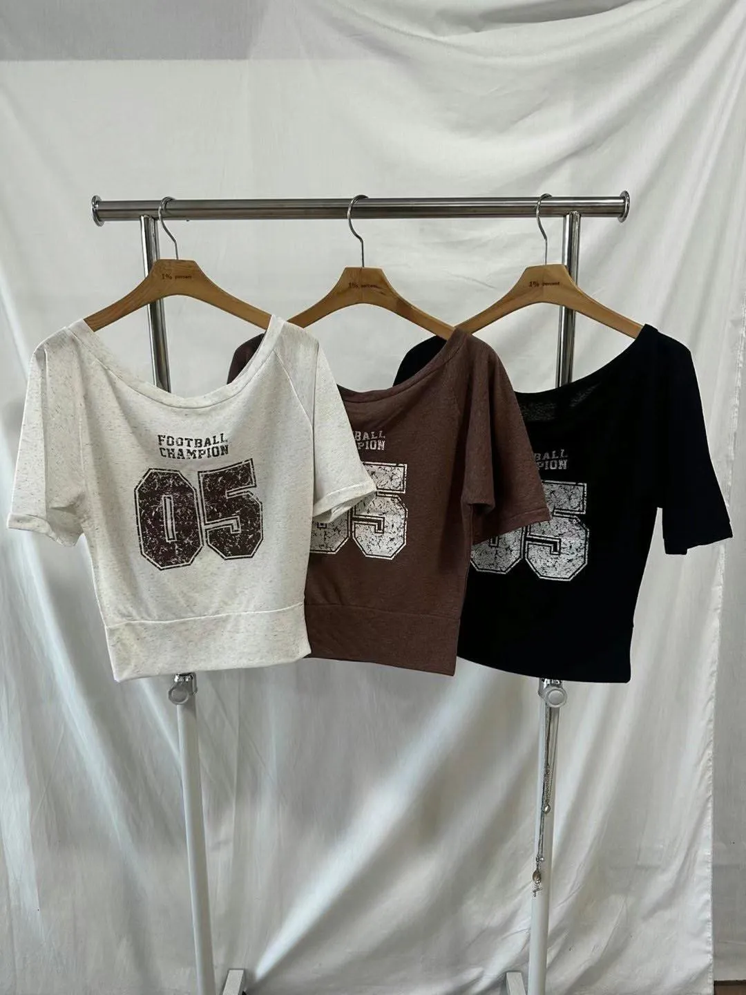 正韓足球俱樂部露肩亞麻上衣