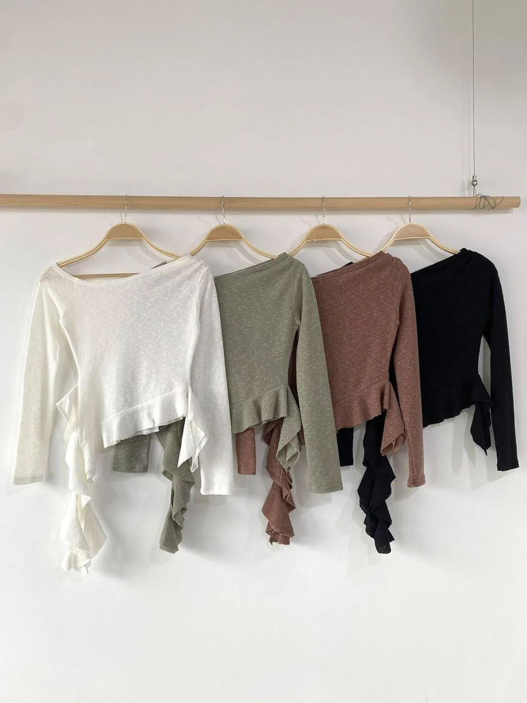 正韓荷葉邊針織上衣