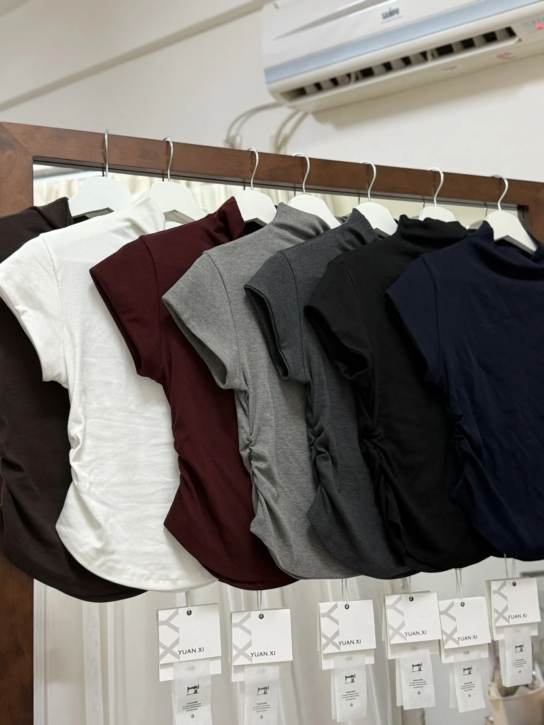 半高領超美體態短袖T