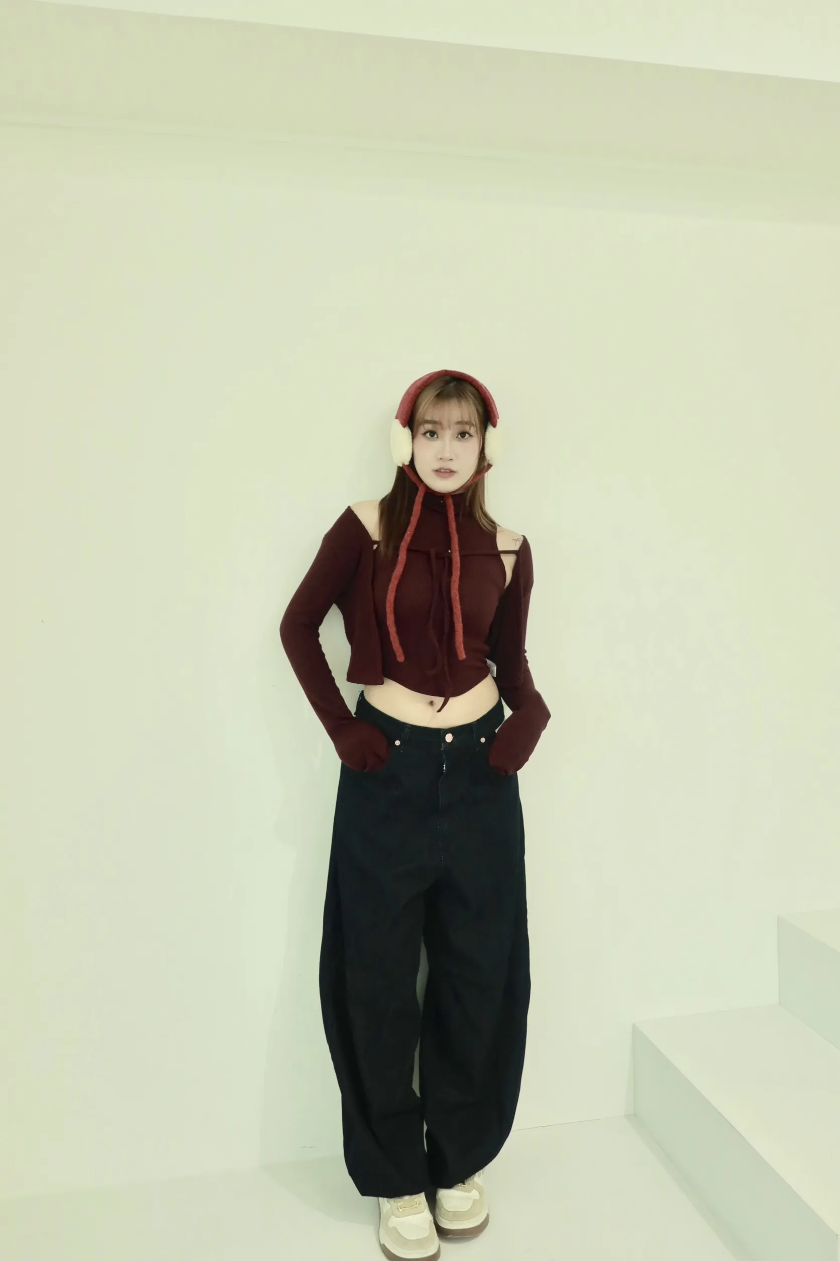 正韓黑粉刺繡氣球寬腿褲