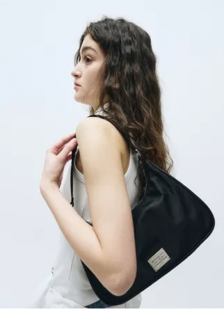 CLASSIC LOGO HOBO BAG