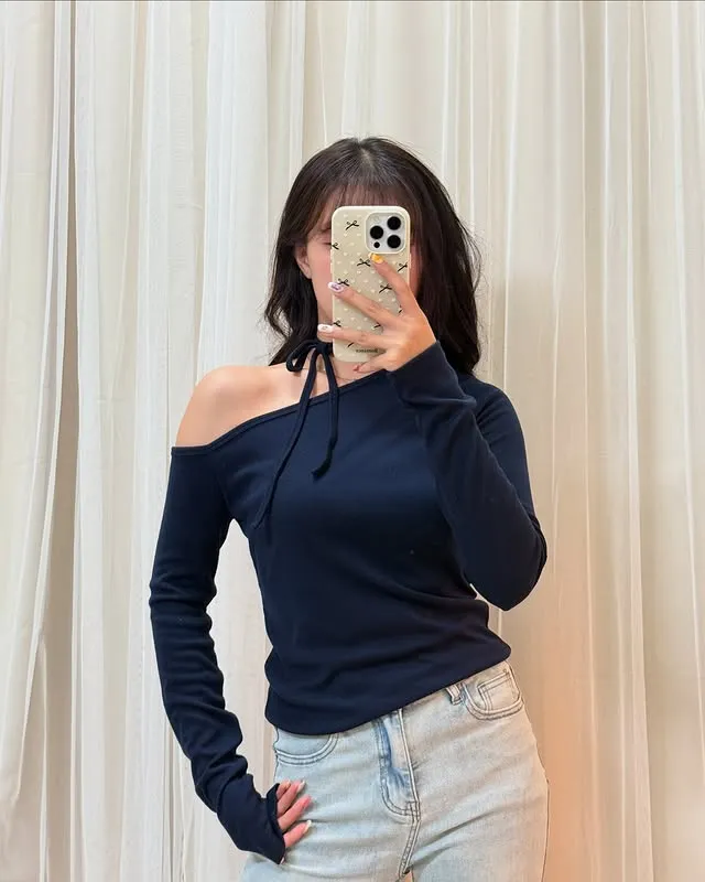 正韓不對稱露單斜肩顯瘦長綁帶掛脖上衣