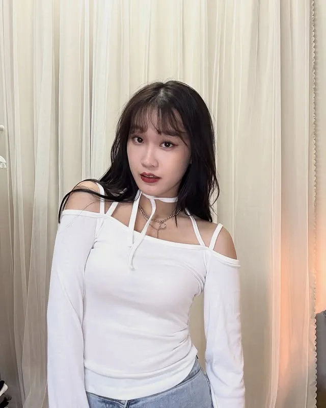 正韓芭蕾風格掛脖踢恤