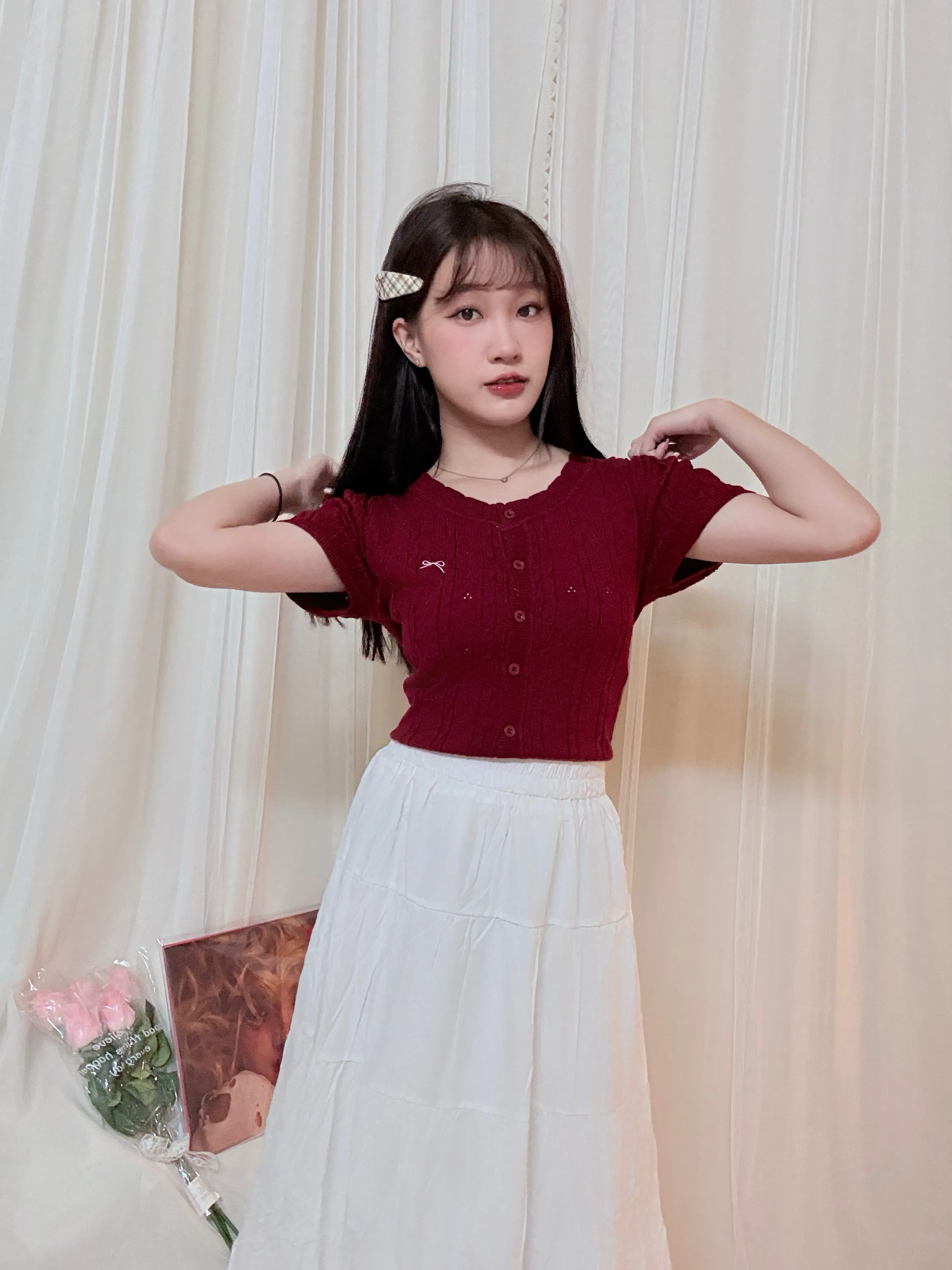 溫柔氣質-韓系鏤空針織蝴蝶結刺繡上衣