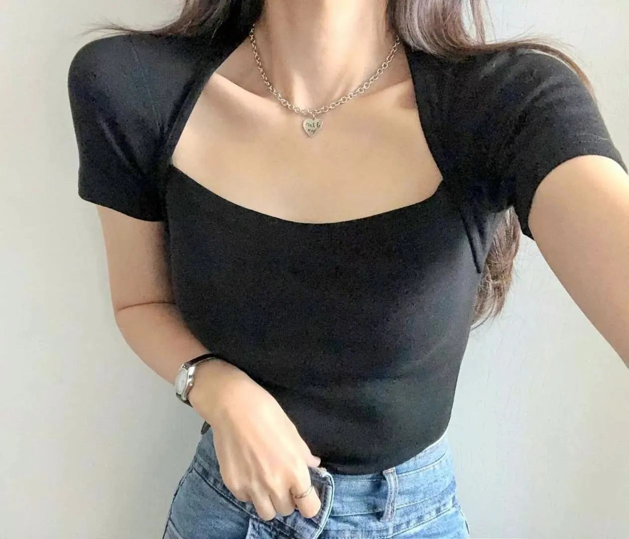 正韓方圓領露鎖骨顯瘦上衣