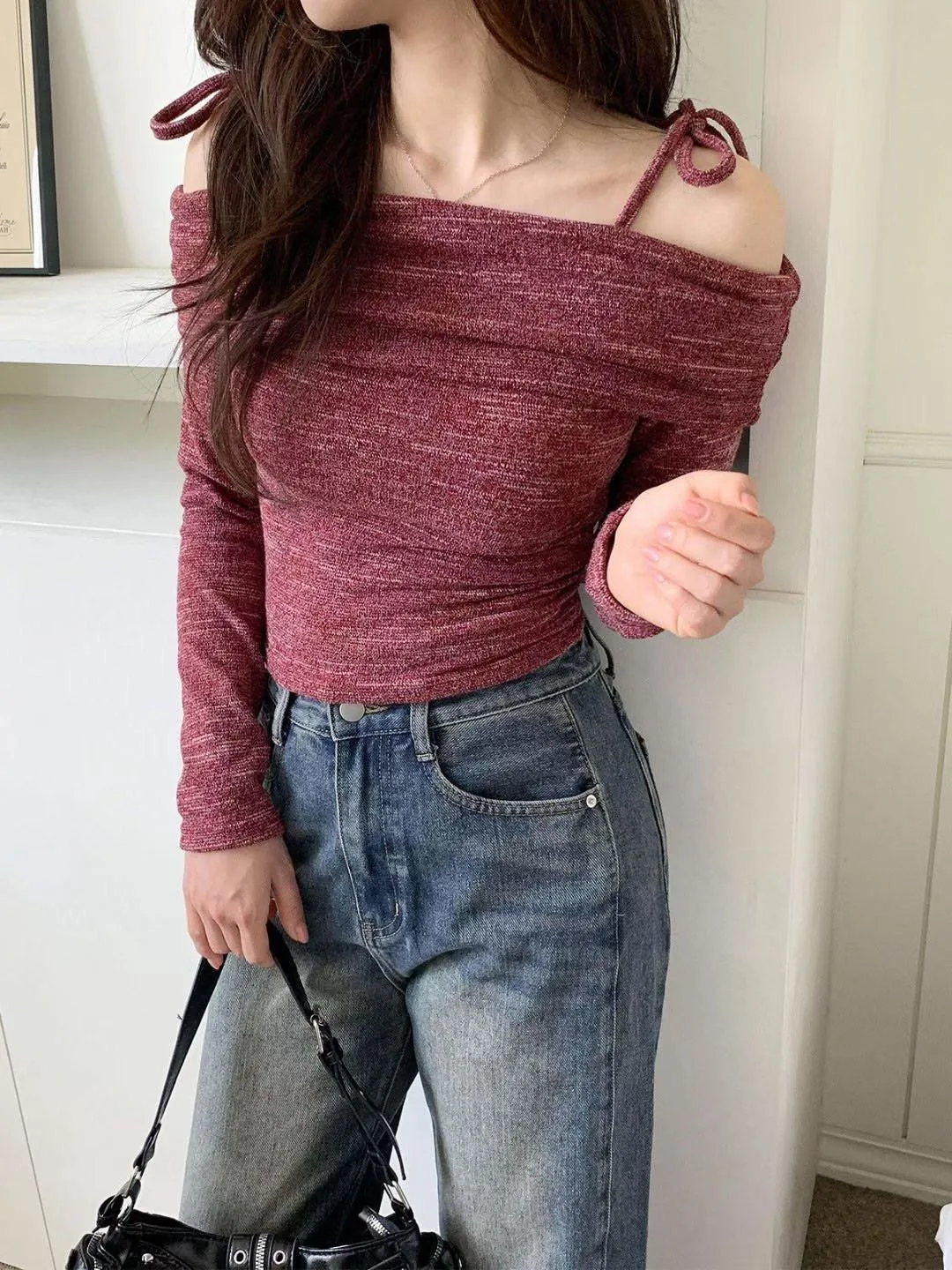 正韓花紋一字領上衣