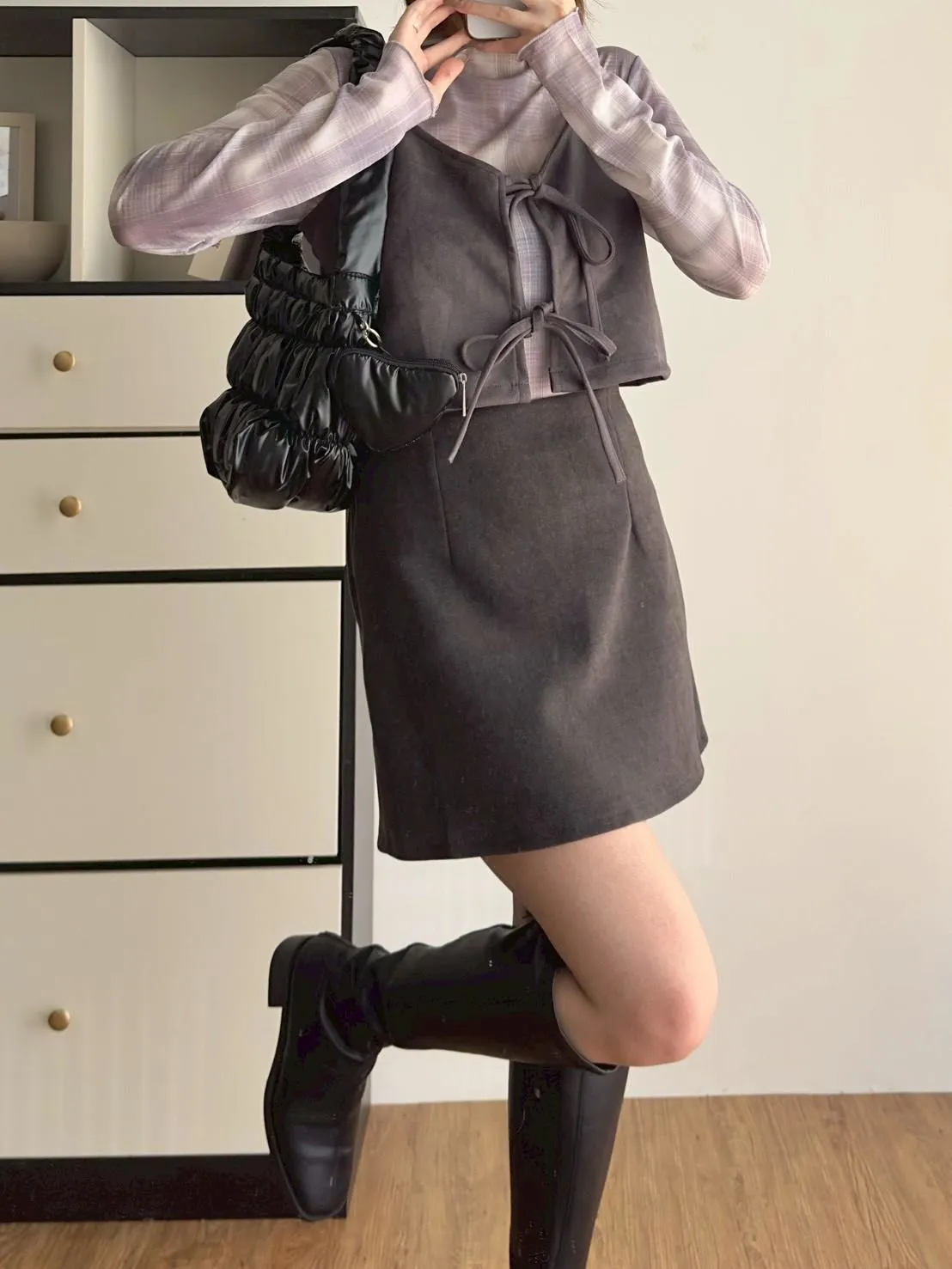 新面料雙格透紗打底衣