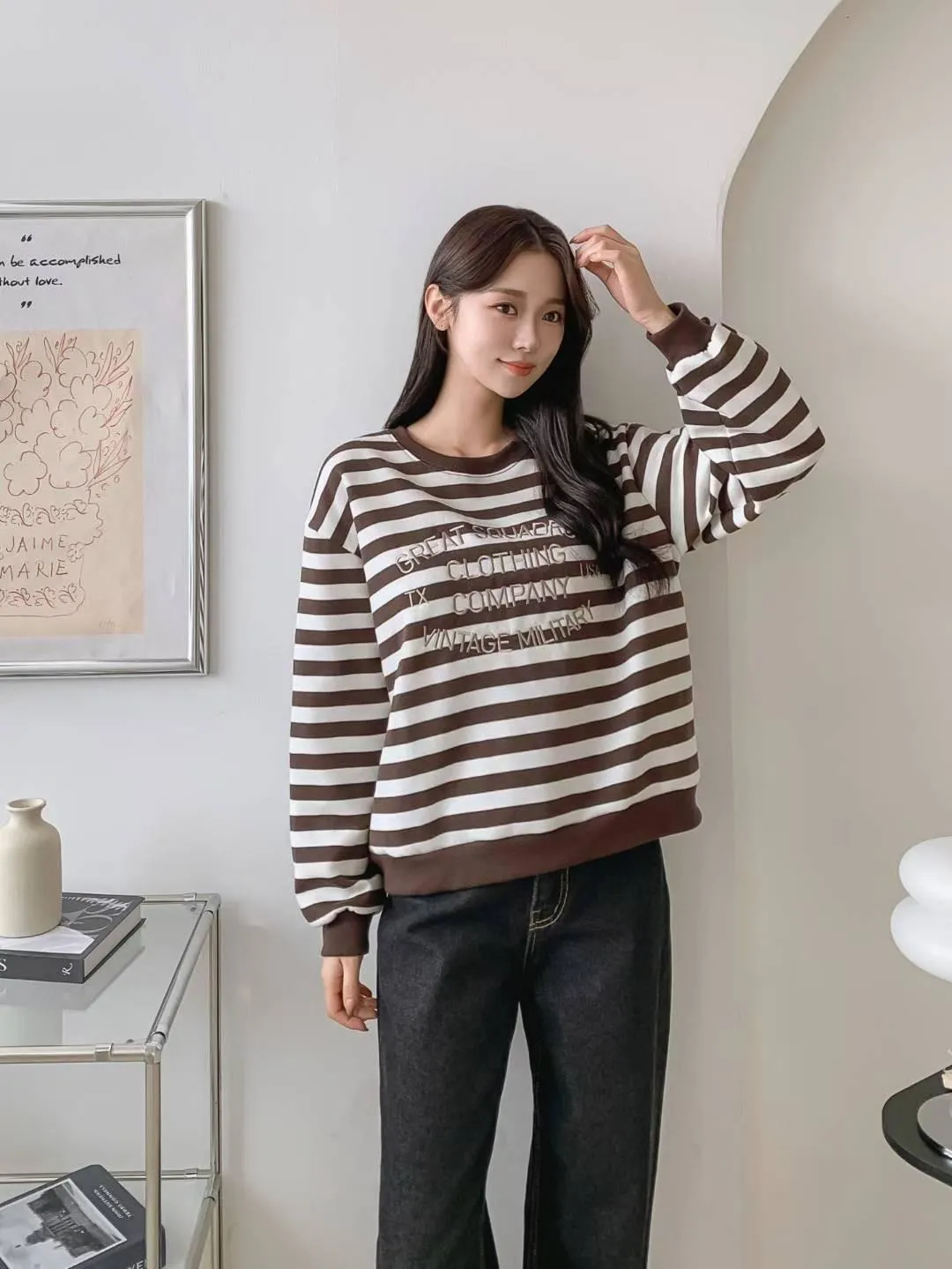 正韓條紋刺繡英字大學T