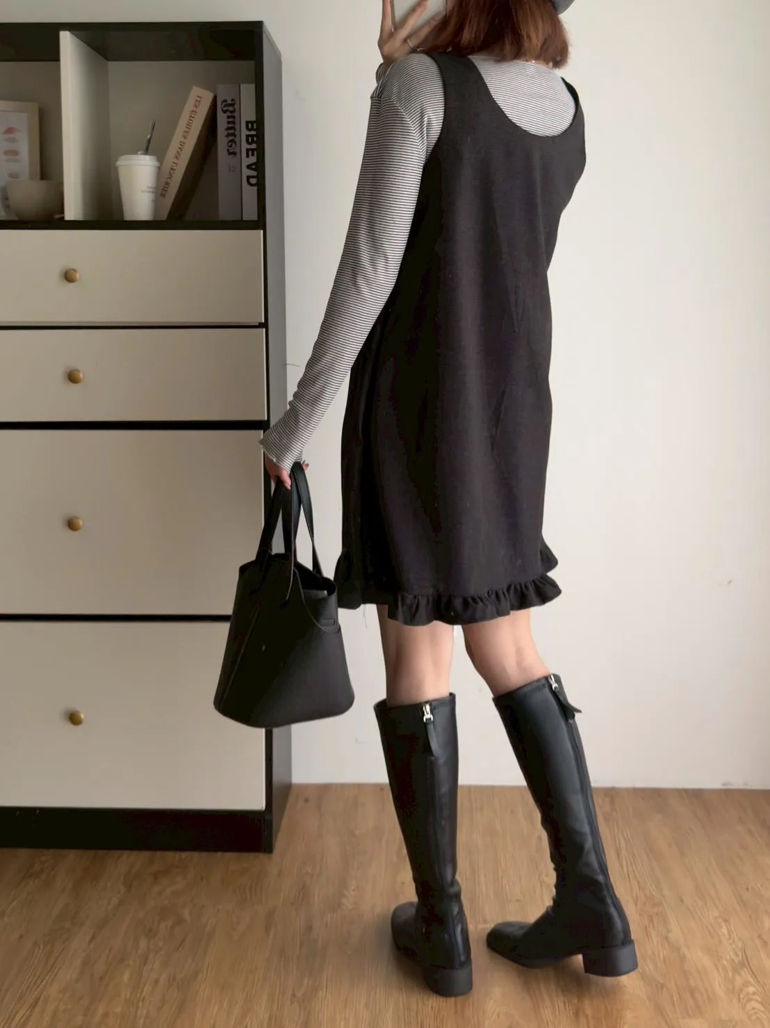 細格內搭➕毛呢下荷葉背心短洋