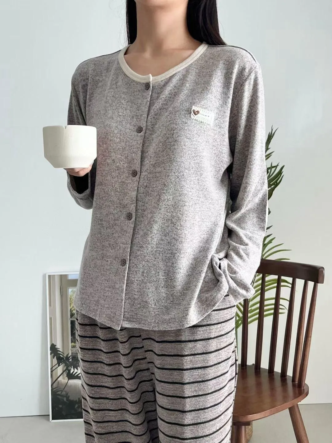 正韓鈕扣愛心條紋睡衣套裝