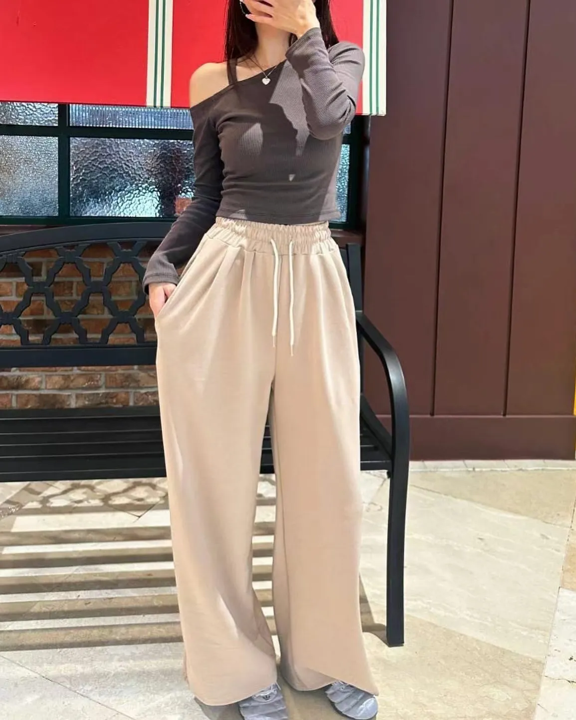 正韓-斜肩帶修身上衣