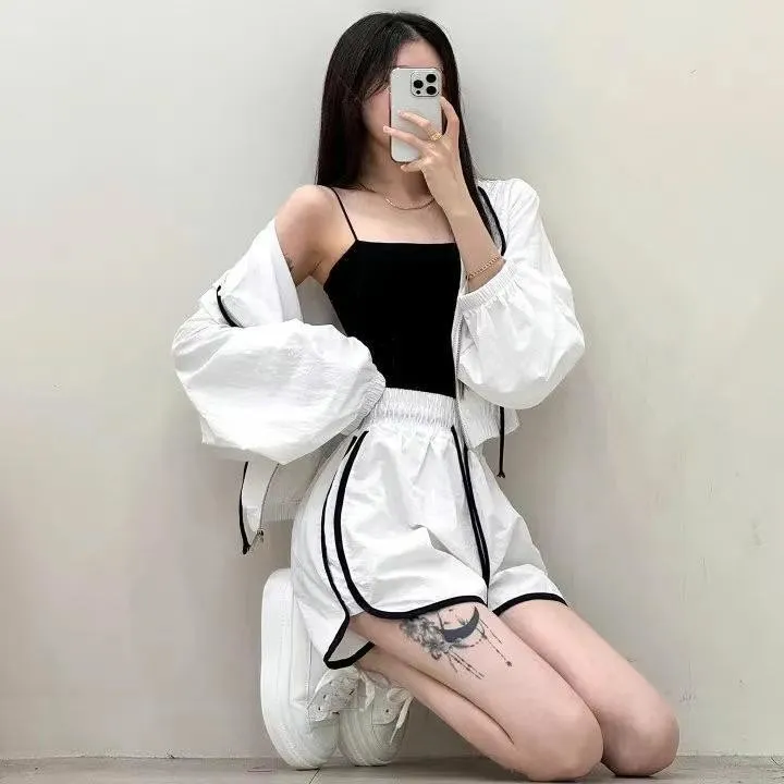 正韓休閒風線條套裝