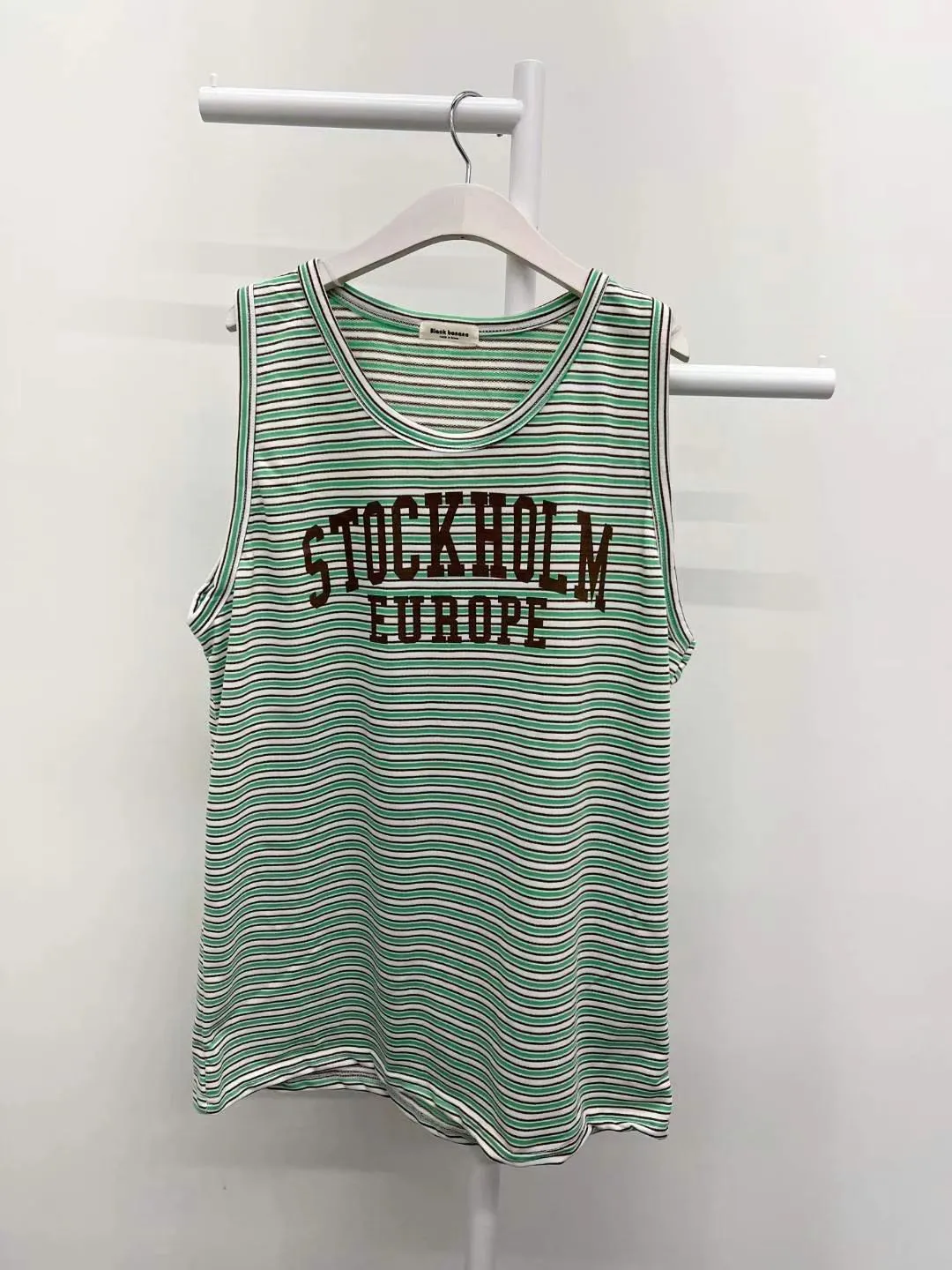 正韓美式配色字母條紋背心