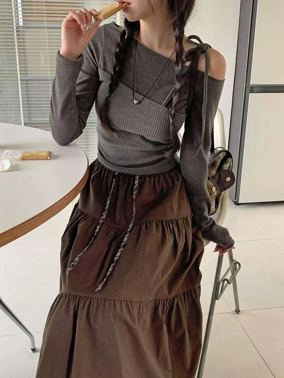 正韓露肩針織假兩件上衣