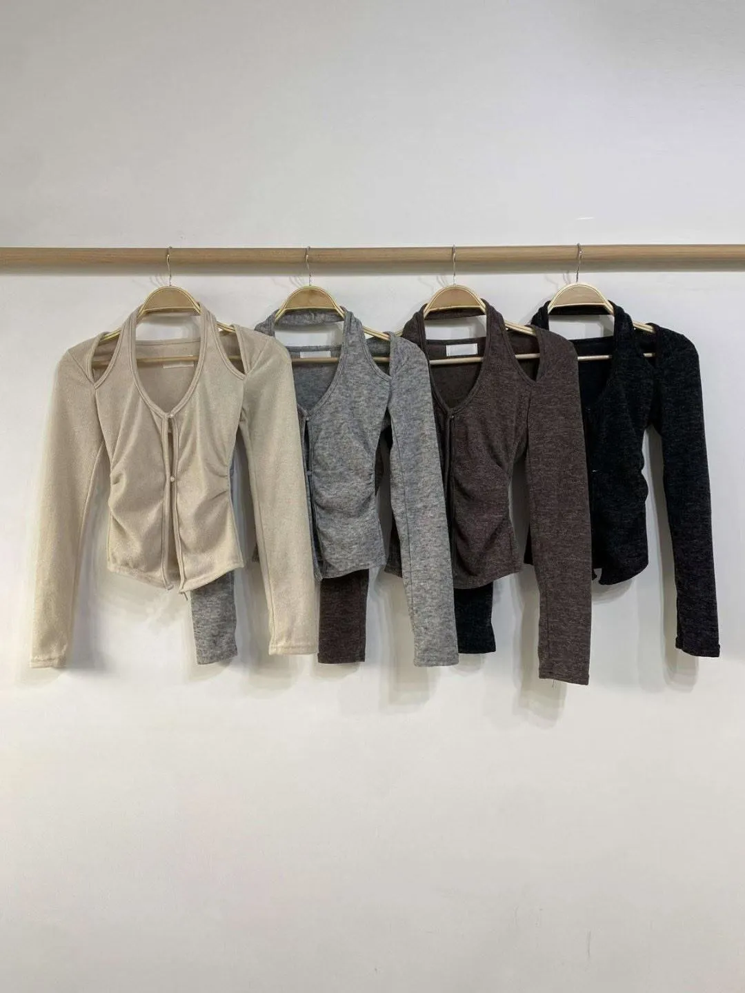 正韓掛脖針織鈕扣假兩件上衣