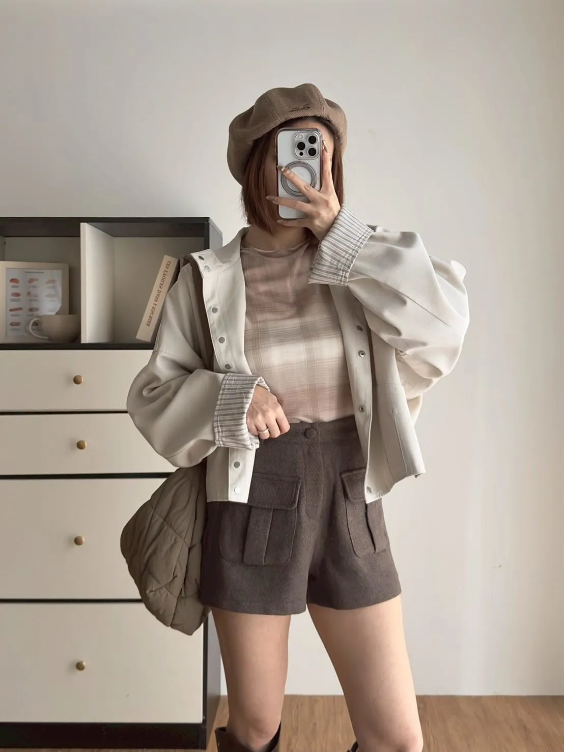 包釦立體口袋毛料短褲