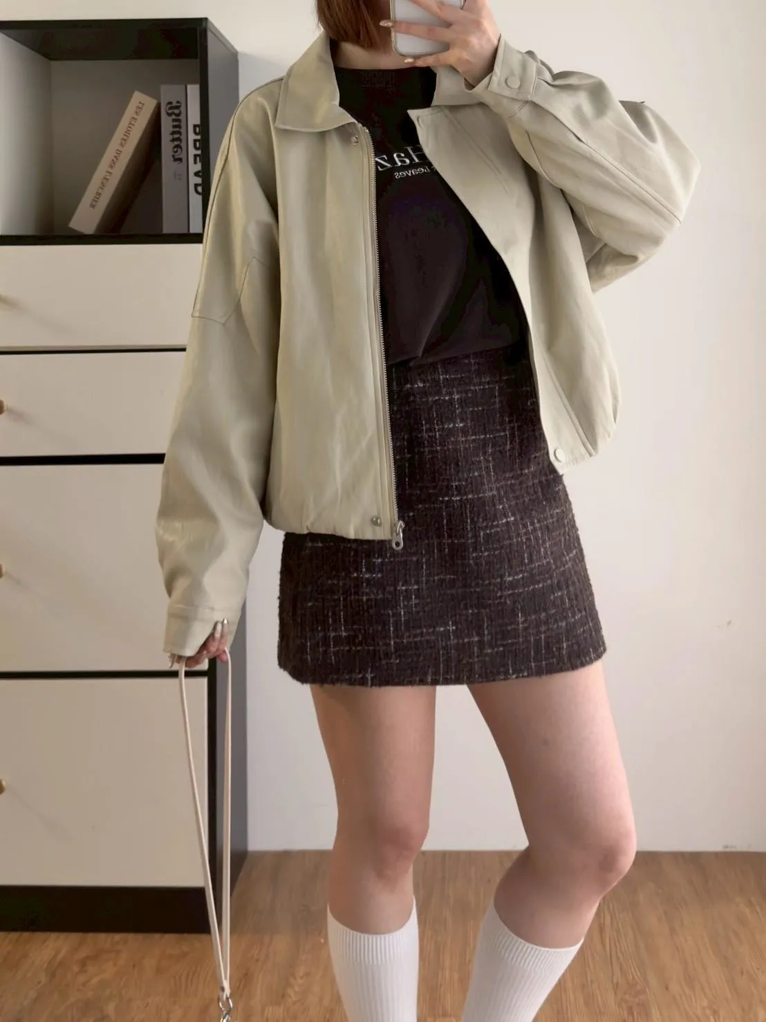 翻領拉鍊皮外套