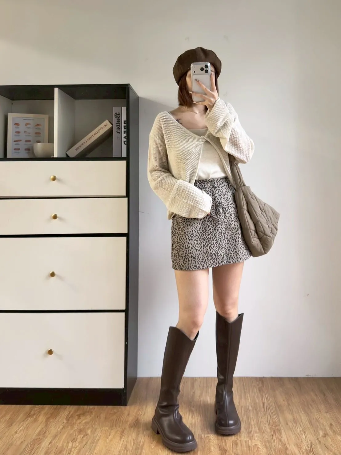 前扭結兩件式針織上衣