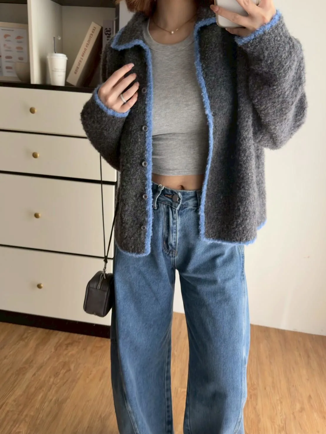 撞色邊娃娃領毛衣