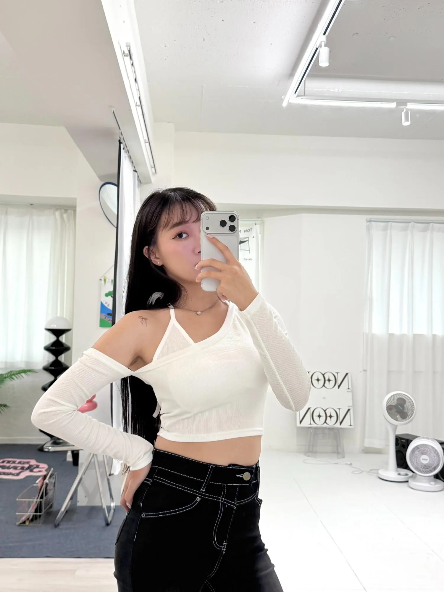 假兩件內胸墊繞脖綁帶上衣