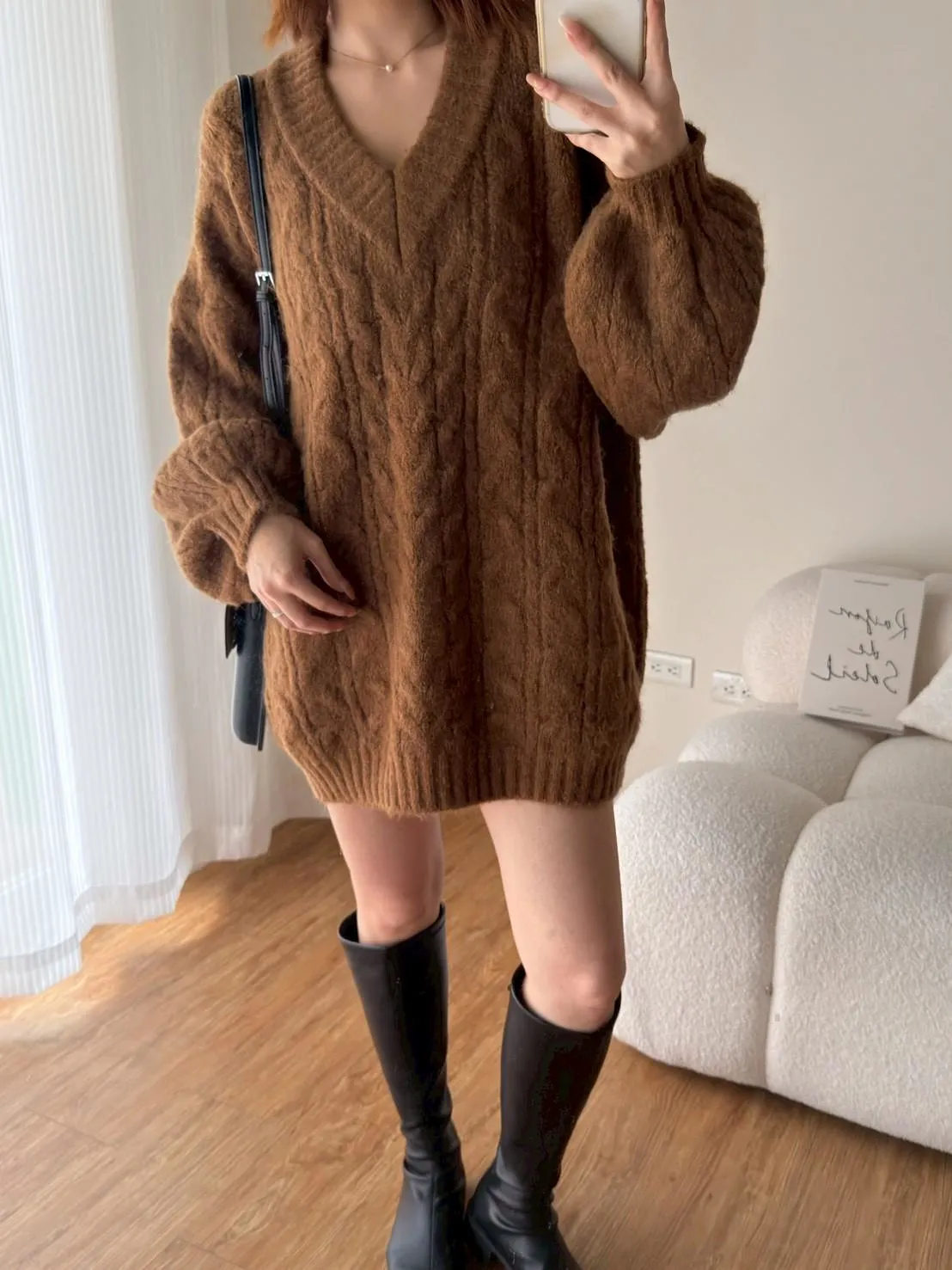 大版花苞袖V領麻花毛衣