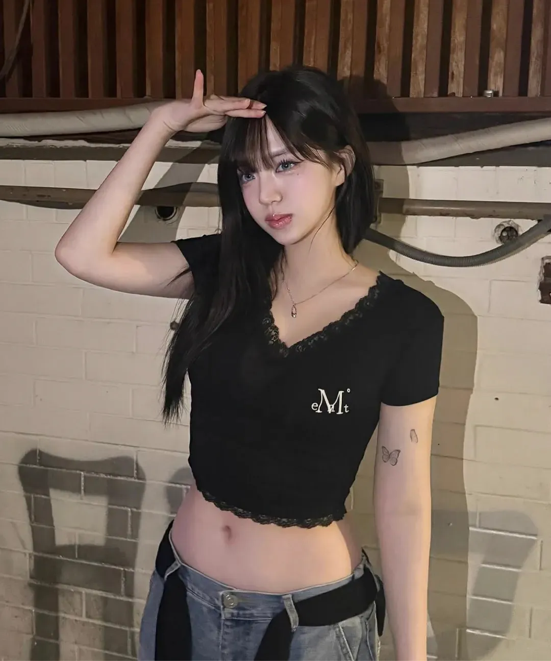 【預購】 MUCENT SUNNIOR LACE V-NECK HALF T  熱賣款 蕾絲 Ｖ領修身上衣