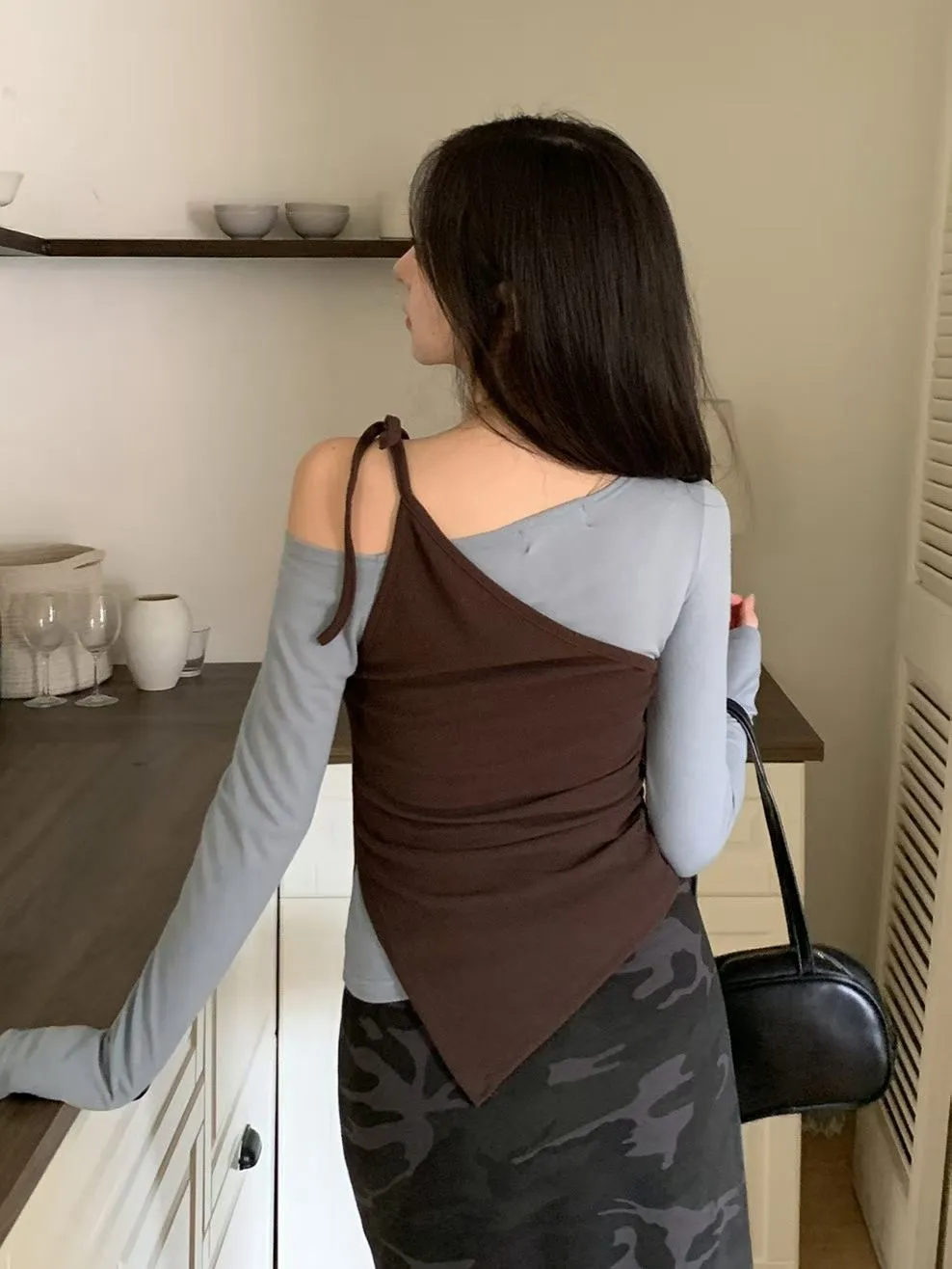 正韓綁帶造型側抓皺上衣