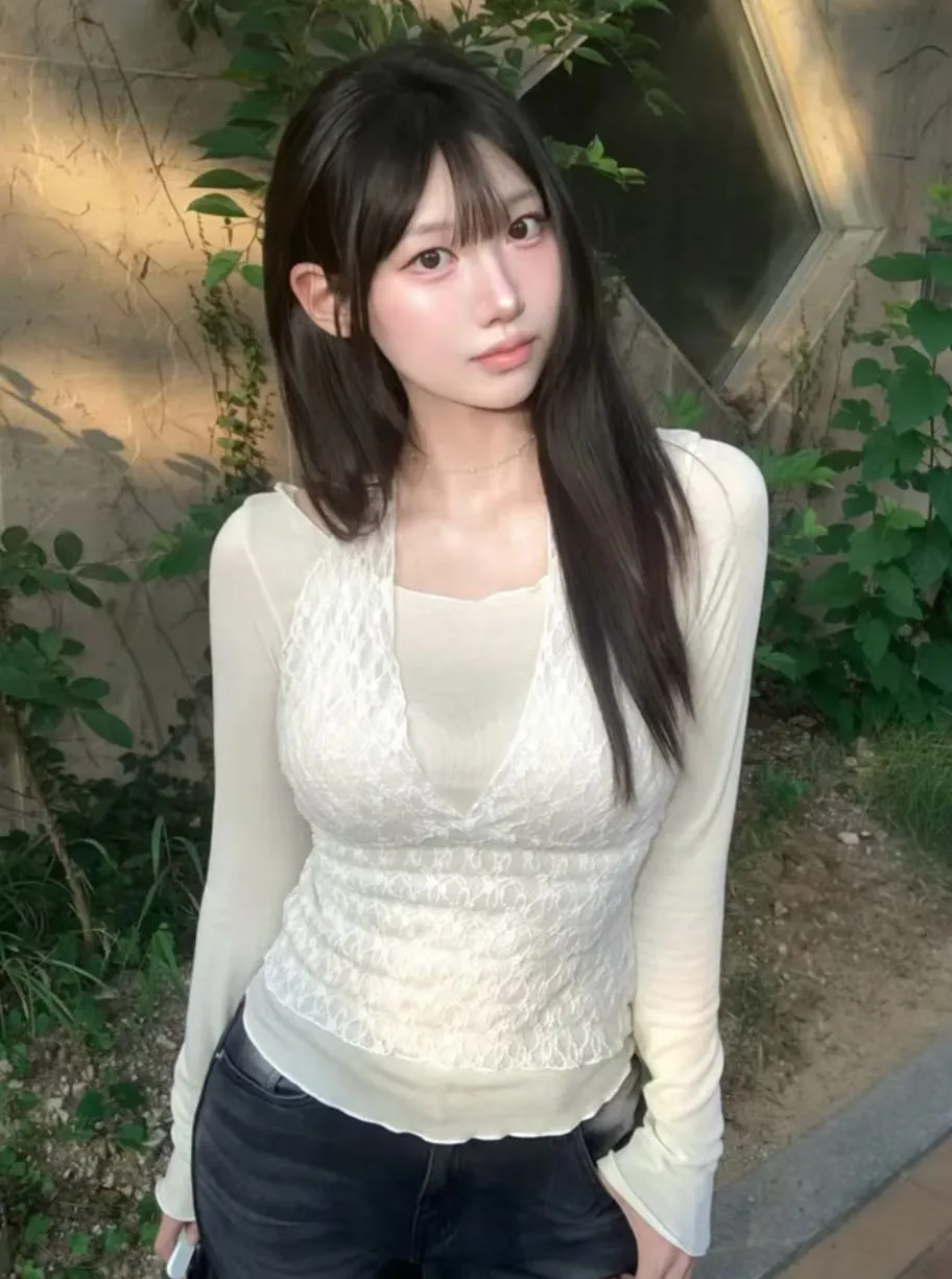 正韓蕾絲簍空綁脖兩件式上衣