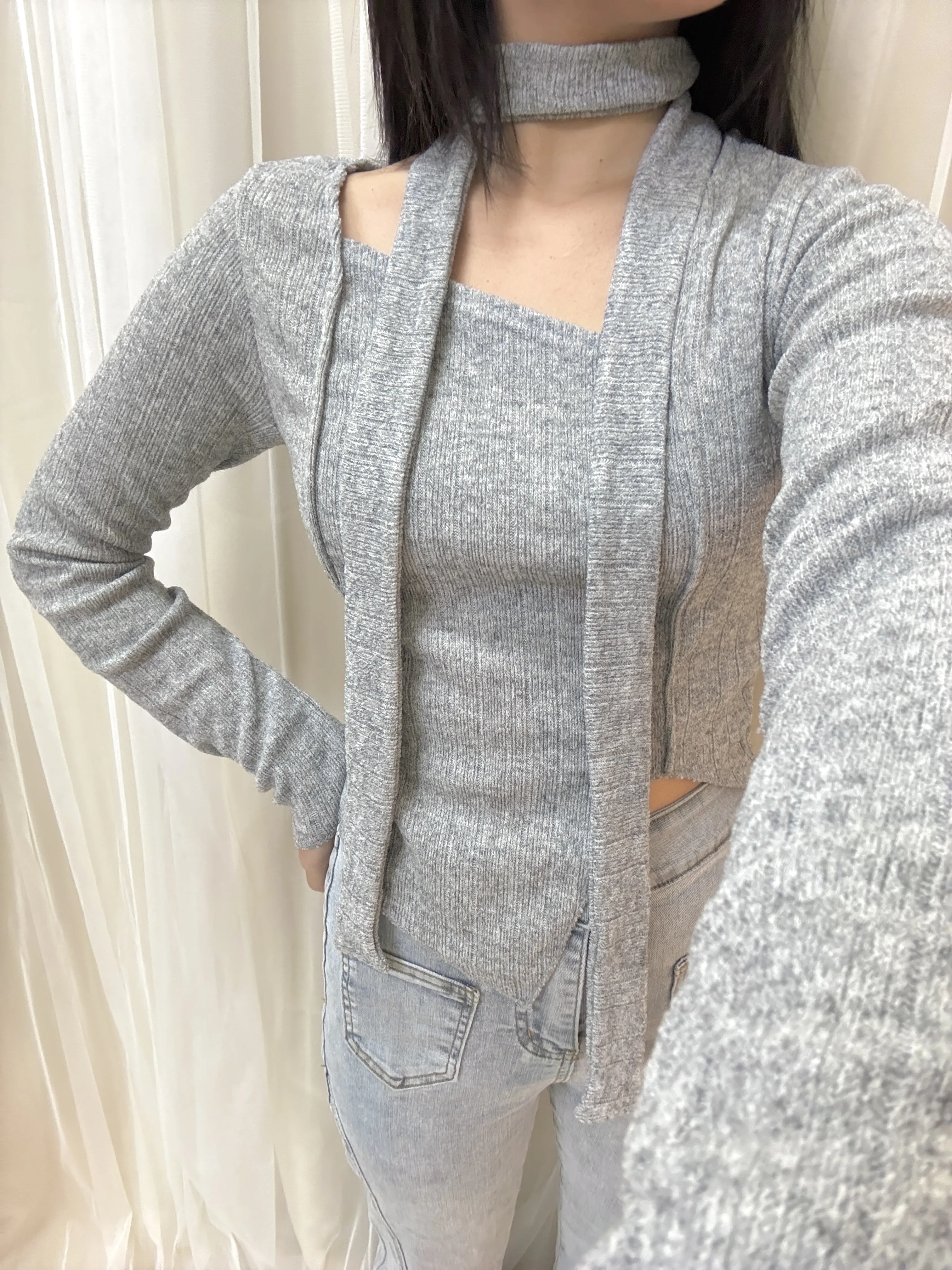 正韓-氣質溫柔掛脖不規則下擺上衣