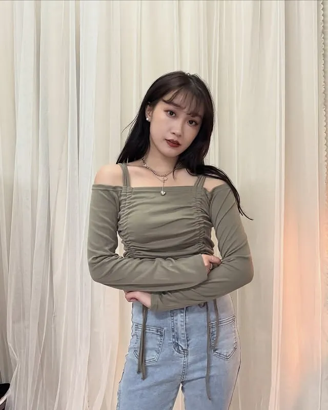 正韓浪漫褶皺肩帶芭蕾衣