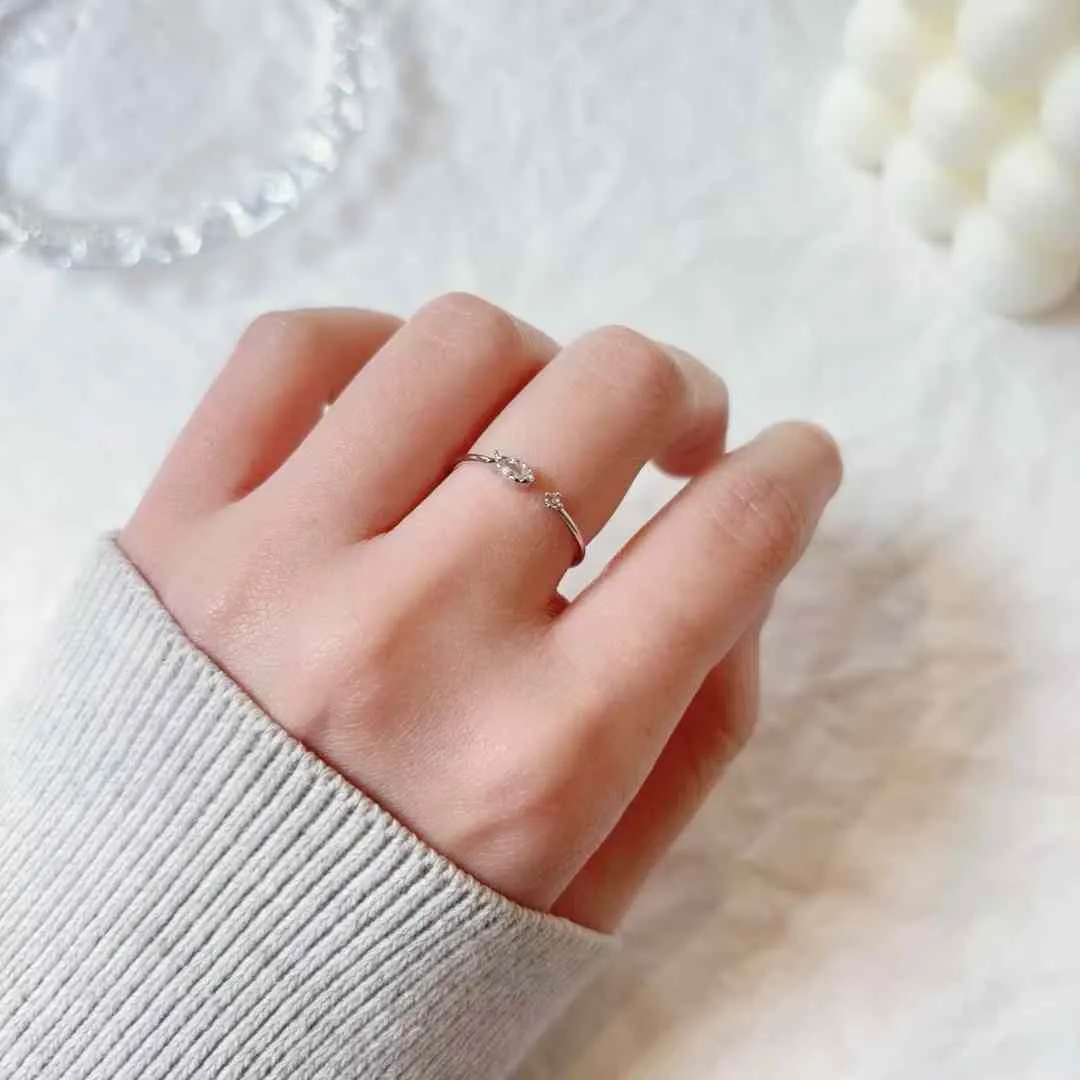 小巧魚兒水鑽活口戒