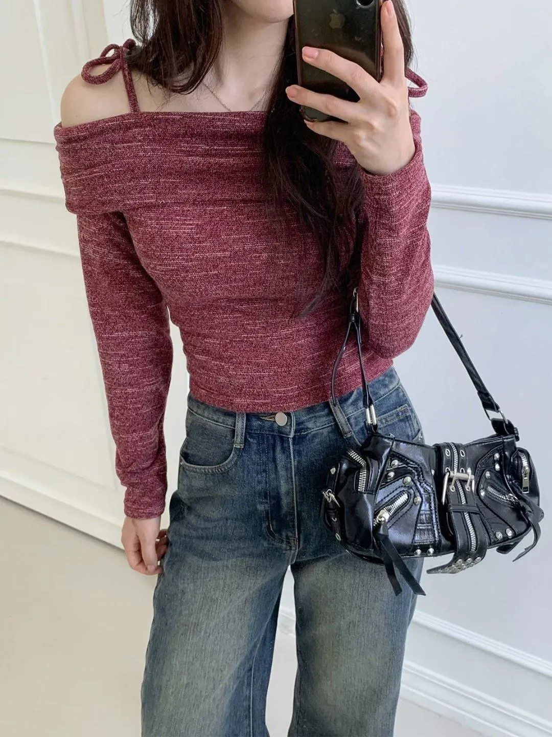 正韓花紋一字領上衣