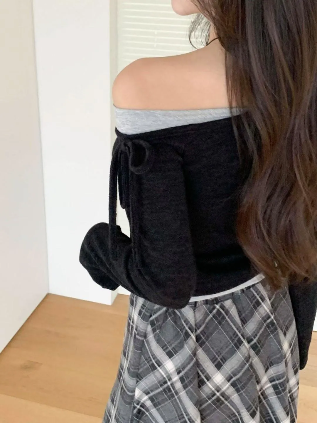 正韓拼色露肩上衣