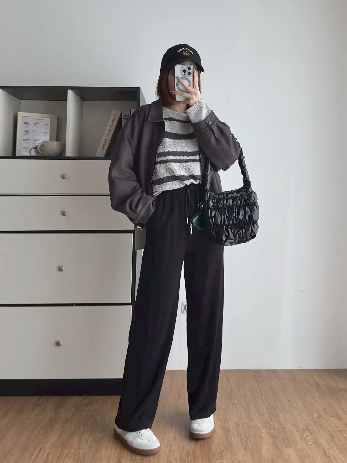 磨毛絨面拼接直腿寬褲（後口袋）