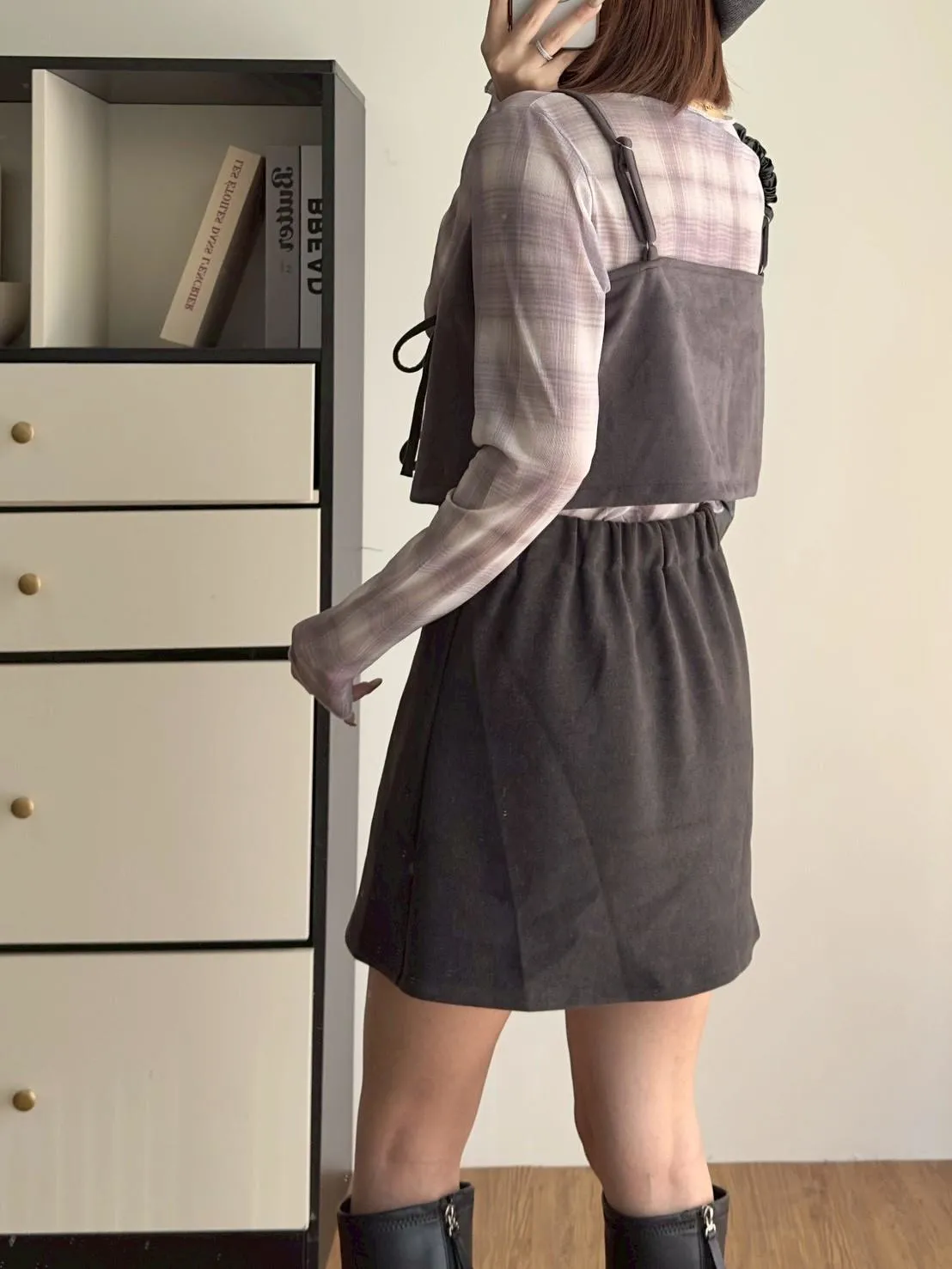 新面料雙格透紗打底衣